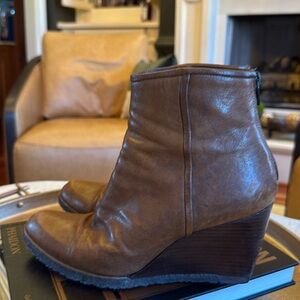 STUART WEITZMAN WEDGE ANKLE BOOTS 💕